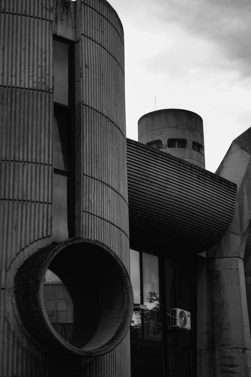 Concrete silos